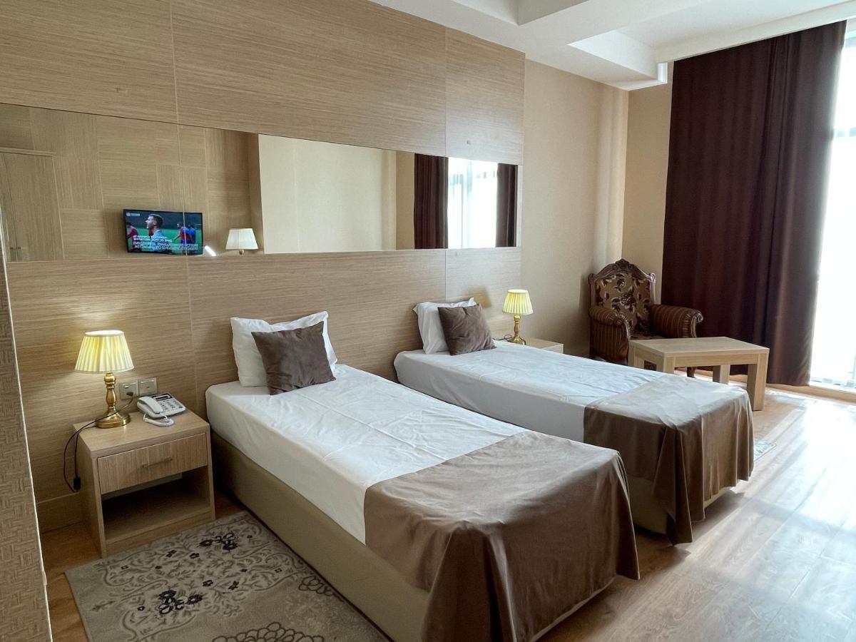 Nobel Hotel Baku Ngoại thất bức ảnh