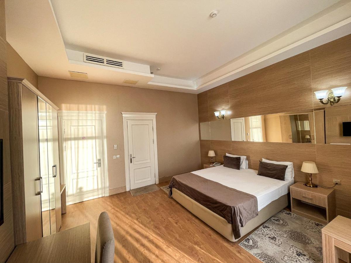 Nobel Hotel Baku Ngoại thất bức ảnh