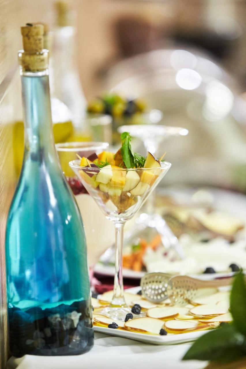 Nobel Hotel Baku Ngoại thất bức ảnh