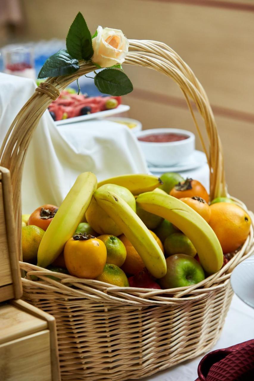 Nobel Hotel Baku Ngoại thất bức ảnh