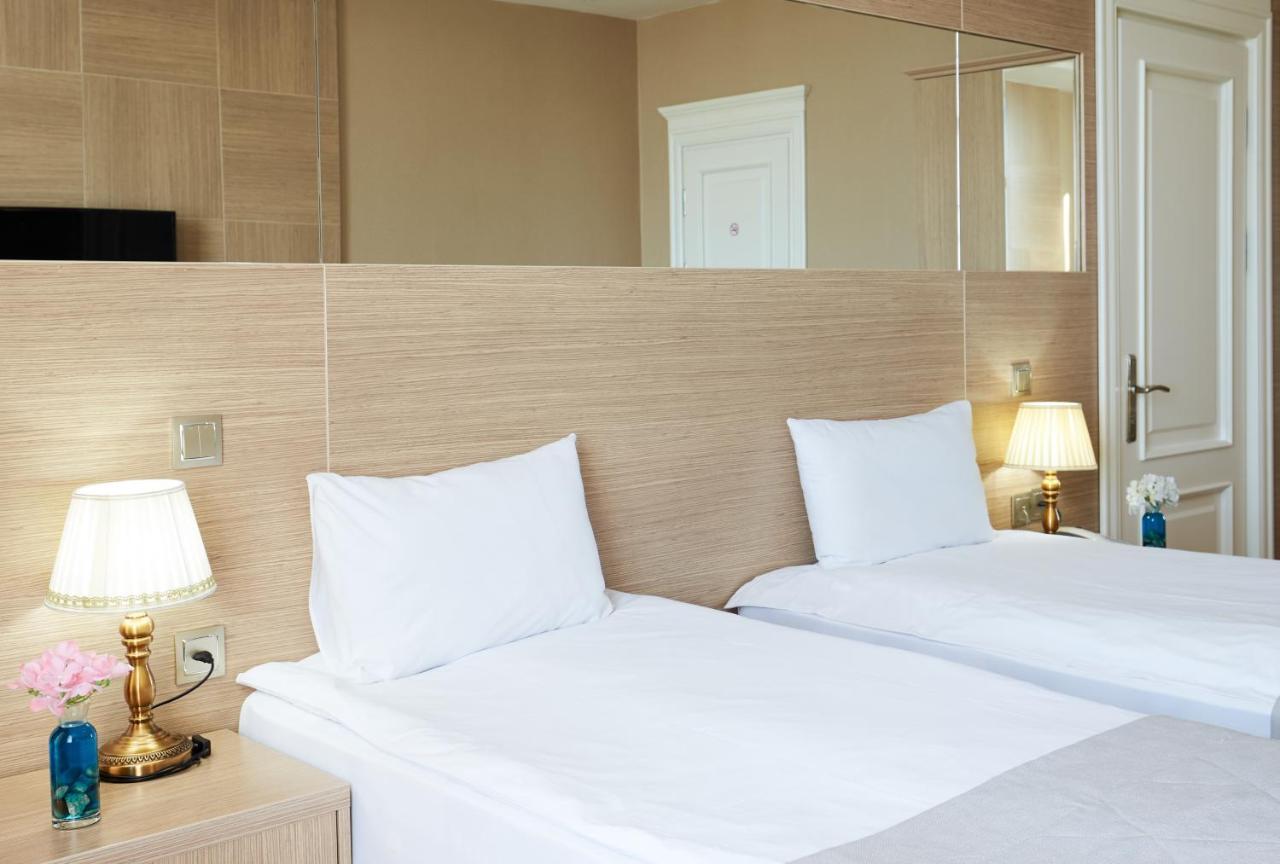 Nobel Hotel Baku Ngoại thất bức ảnh