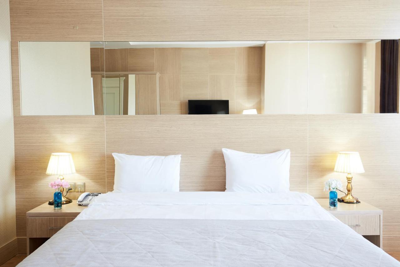 Nobel Hotel Baku Ngoại thất bức ảnh