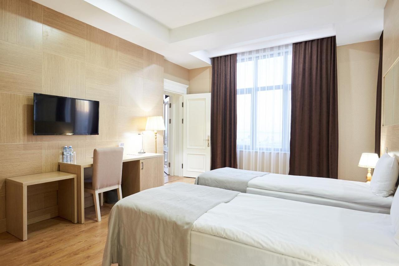 Nobel Hotel Baku Ngoại thất bức ảnh