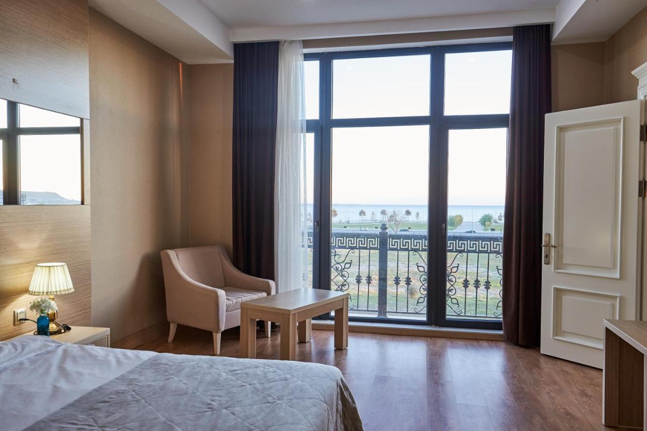 Nobel Hotel Baku Ngoại thất bức ảnh