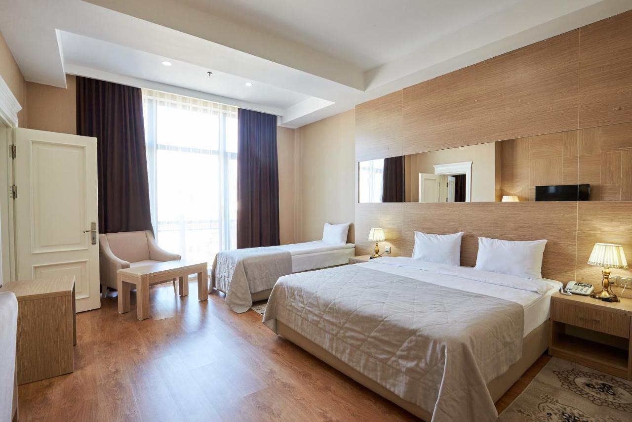 Nobel Hotel Baku Ngoại thất bức ảnh